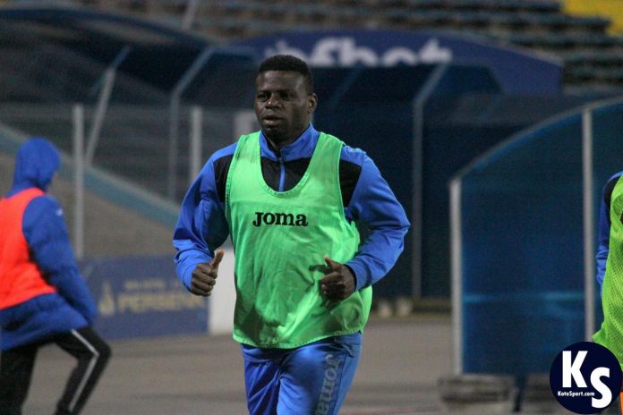 levski galatasarai babatunde adenidji