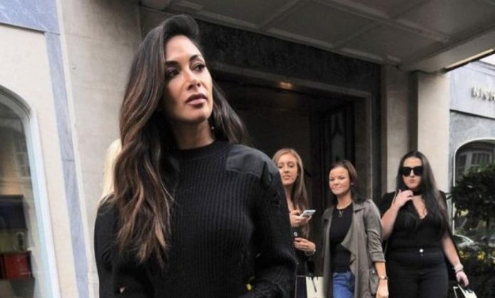 1487677592fameflynet-nicole-scherzinger-attends-the-aspinal-of-london-press-day-in-london-2
