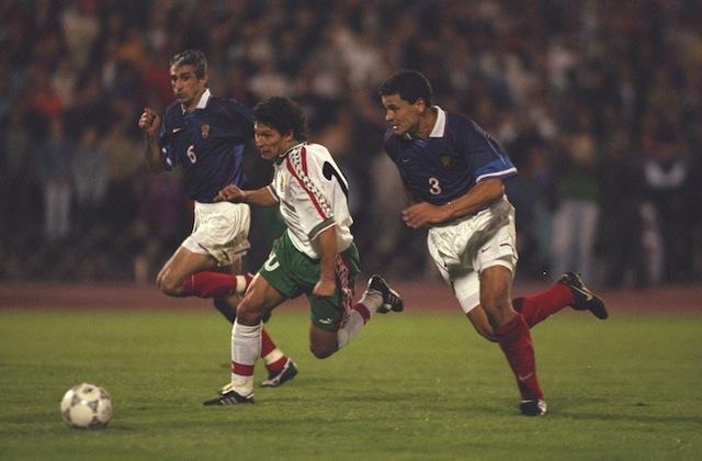 Krassimir Balakov of Bulgaria, Ahrik Tzveyba and Y Nikiforov of Russia