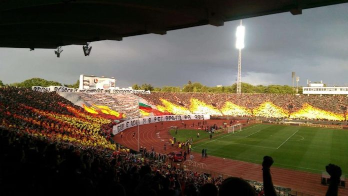 стадион
