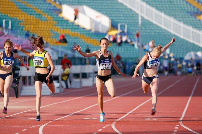 НИКОЛ АНДОНОВА