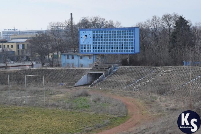 стадион черноморец