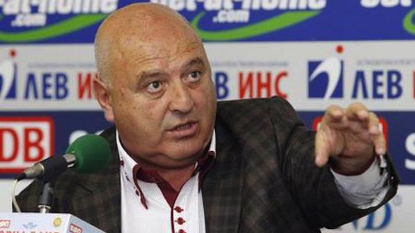 venci-stefanov-i-mourinio-nqma-da-promeni-nishto-v-slaviq-110254