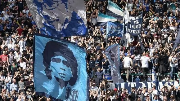 napoli fenove maradona