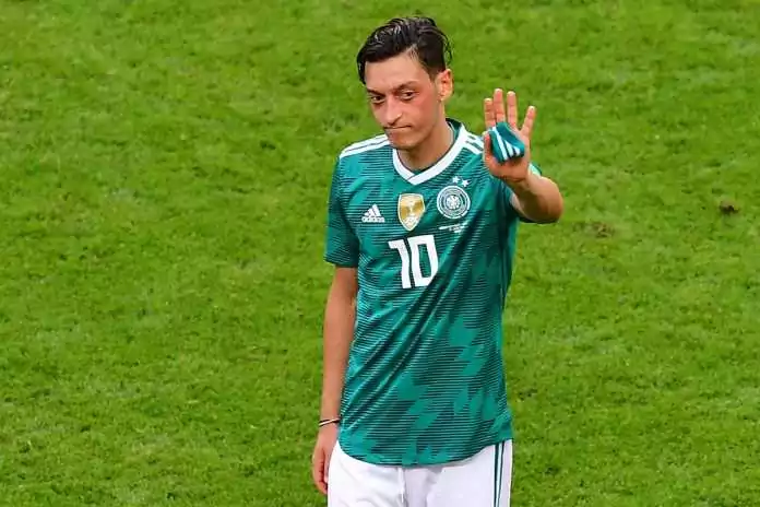 mesut iozil