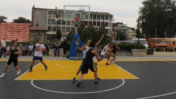 SAMOKOV