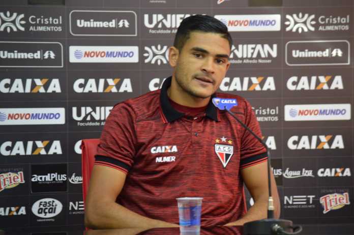 junior brandao atacante renova com o atletico