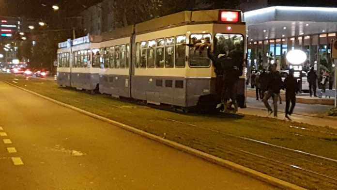 1538680722778b31 1538680722778b31