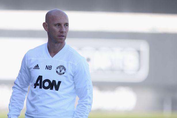 niki bat 2 Valencia v Manchester United UEFA Youth League