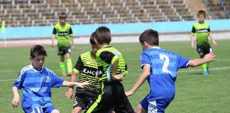 960 600 osem otbora sporiat vyv futbolniia turnir za kupata na abf