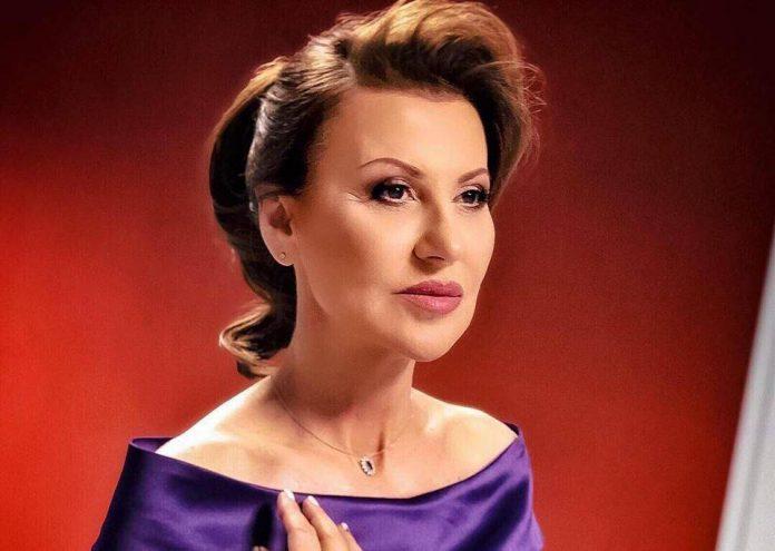 iliana raeva iliana raeva