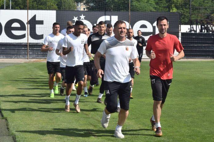 lokomotiv plovdiv bruno akrapovich lokomotiv plovdiv bruno akrapovich
