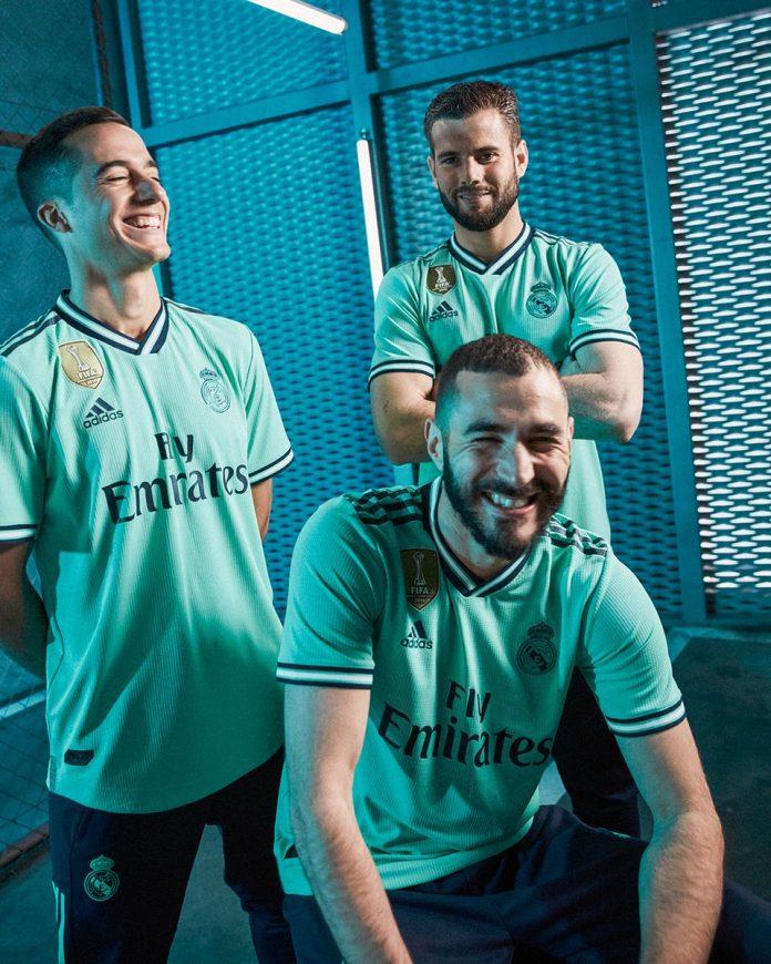 REAL MADRID EAoOUMNXYAEumLz