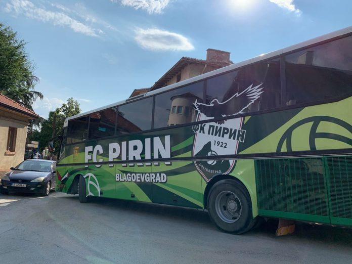 AVTOBUS PIRIN