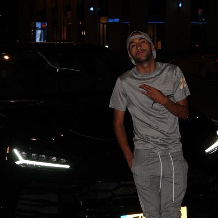 hziyech_67364185_396036141049105_7113484895832222895_n