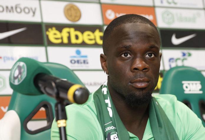 elvis manu