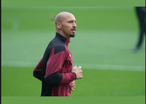 01zlatan01_4.m