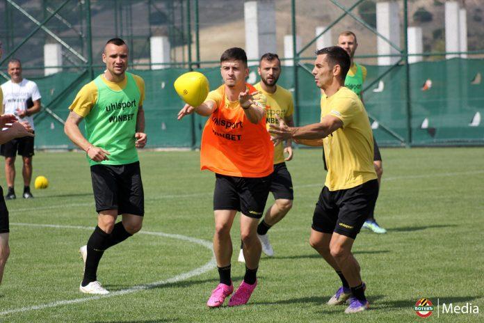 phpDLZU3k_60d455a9535387_19749366