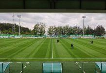 Клуб от Трета лига развя бялото знаме – причината е до болка позната