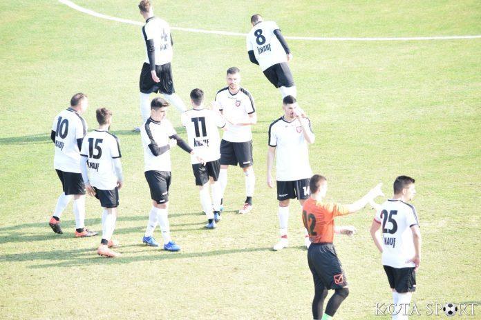 chernomoretz atletik kuklen (1)