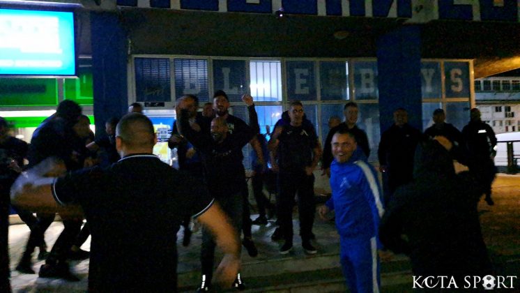 blue boys burgas 19