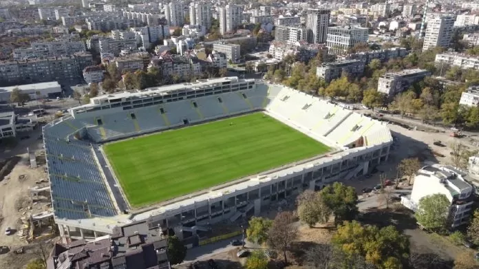 stadion hristo botev koleja