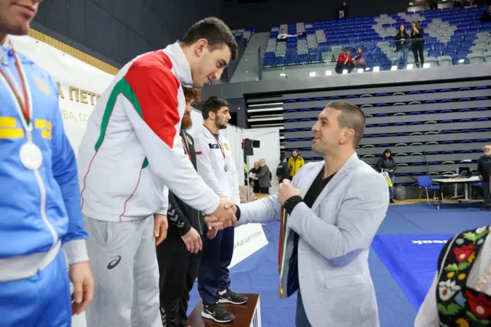 Dan Kolov 4 Dan Kolov 4