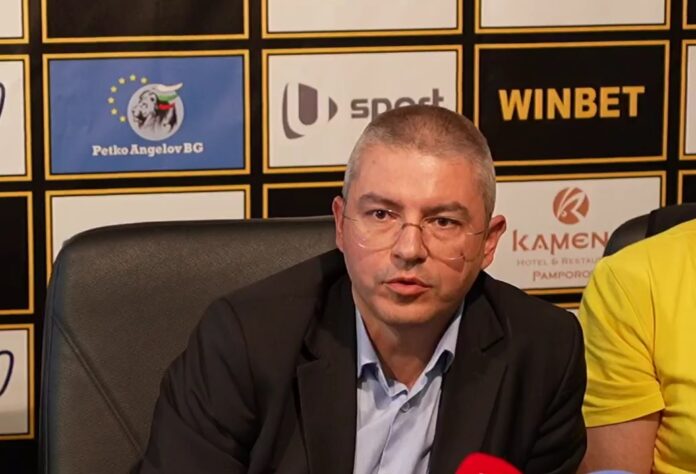 slavi mikinski slavi mikinski
