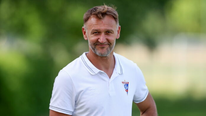 ARTUR PLATEK ARTUR PLATEK