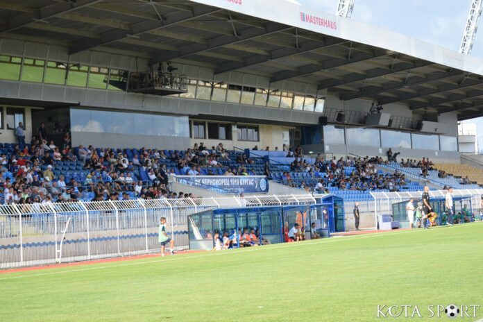 stadion lazur chernomoretz fenove chernomoretz dobrudja (73)