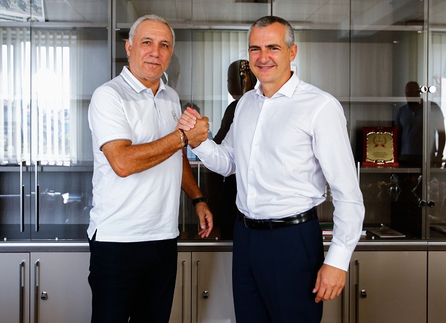 hristo stoichkov dimitar iliev hristo stoichkov dimitar iliev