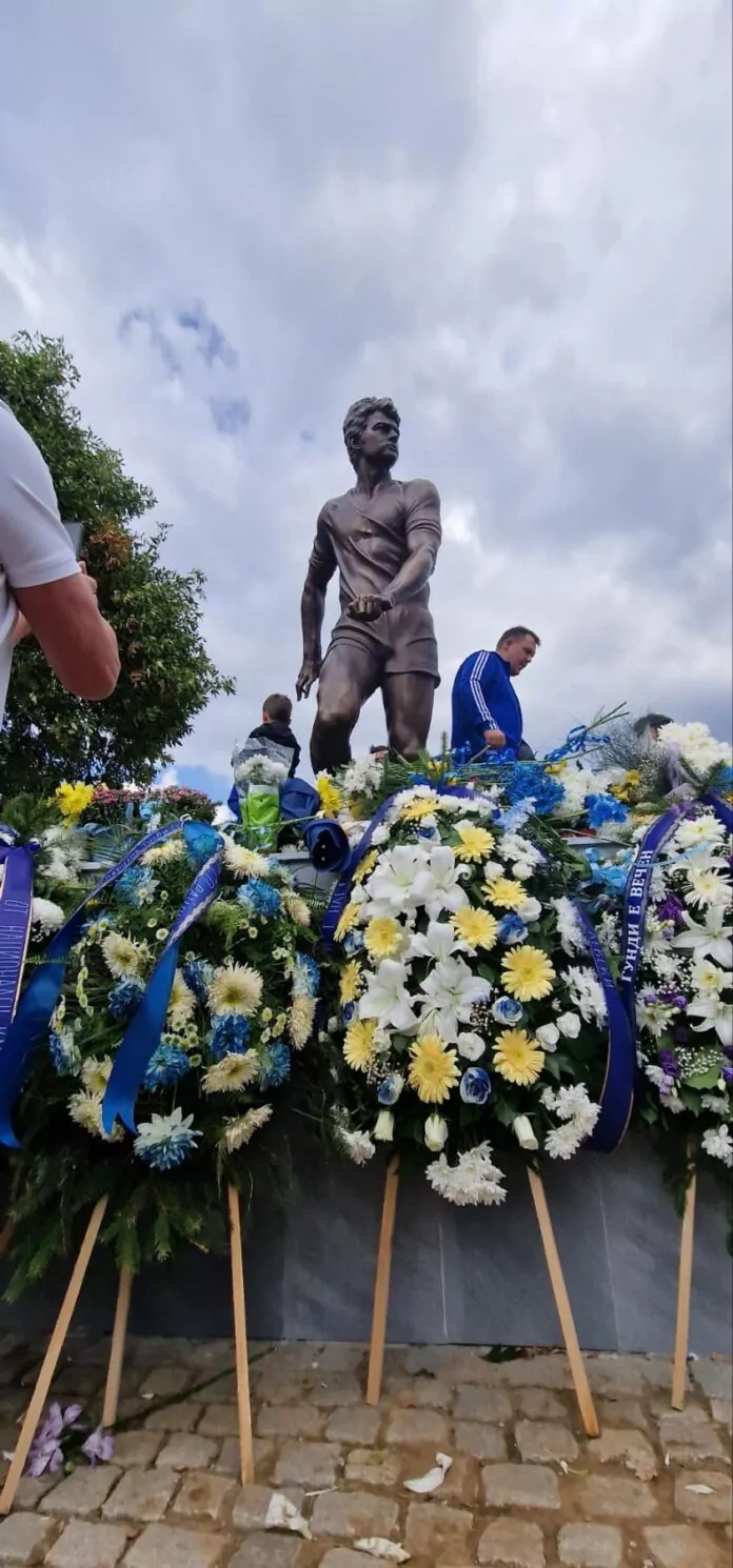 georgi asparuhov gundi pametnik