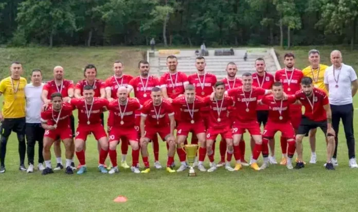 kultov vratar prodaljava da pishe istoria po futbolnite ni tereni i na 50 godini 1 kultov vratar prodaljava da pishe istoria po futbolnite ni tereni i na 50 godini 1
