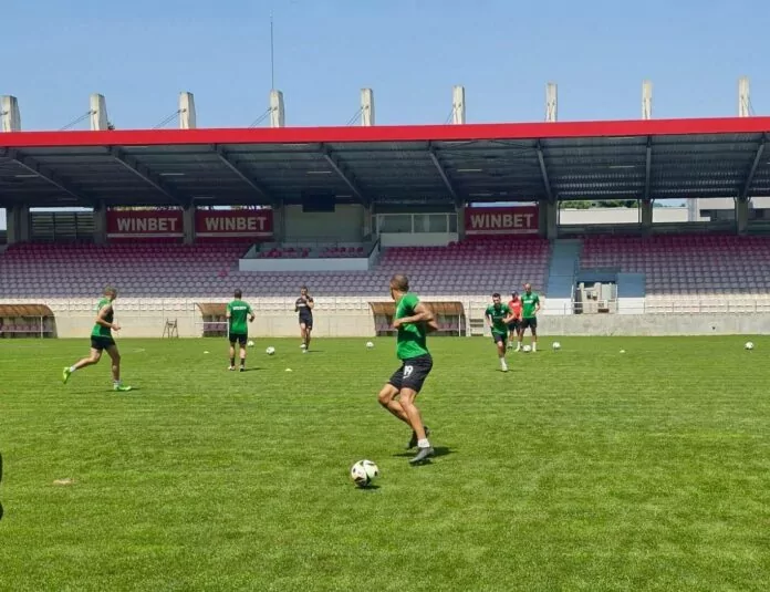botev vraca stadion etropole