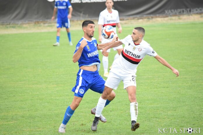 atletik chernomoretz jivko petkov kaloqn panov atletik chernomoretz (18)