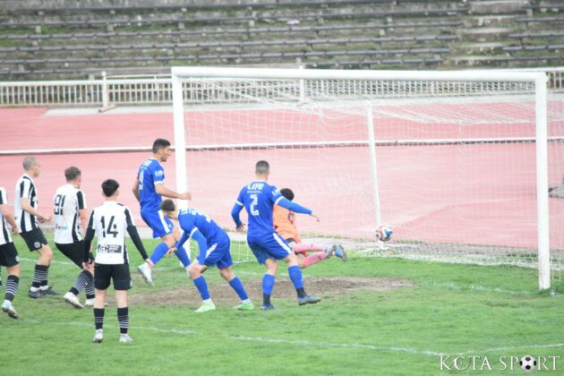 lokomotiv plovdiv 2 dubal chernomoretz (27)