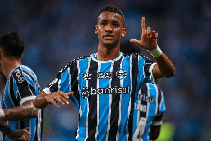 andre enrike andre enrike