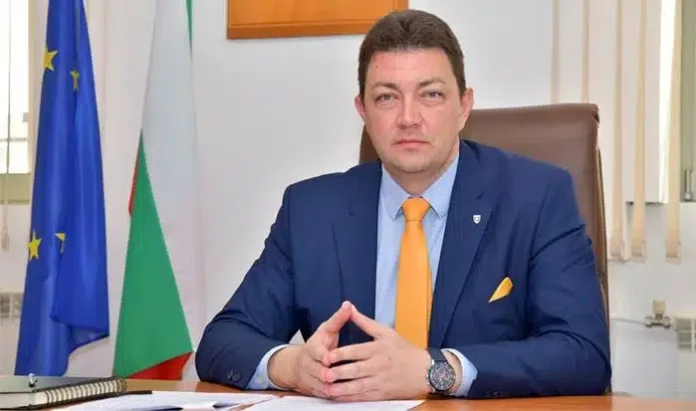 Bela kmet.jpg Bela kmet.jpg