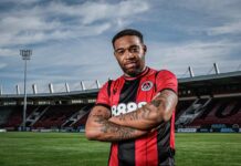 Как Неделната лига дока Ибе в Локо (Сф) djordan ibe