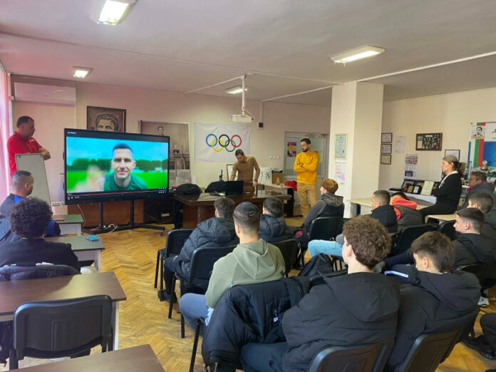 gidjenov valkov gidjenov valkov