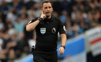 chris kavanagh man city ref
