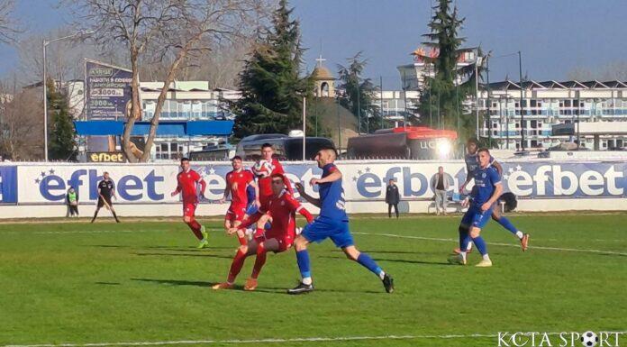 Силен Черноморец отнесе ЦСКА II (СНИМКИ) chernomoretz cska 2 dubal (31)