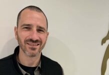 Европейски шампион се окичи с мартеница leonadro bonuchi