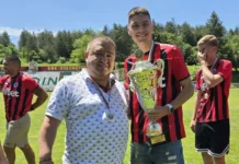 Локо Мездра вдигна купата за първенец на Северозапад lokomotiv mezdra
