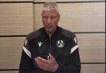 Голям проблем за Любо Пенев! Локмотив София остава без защитници за сблъсъка с Левски liuboslav penev 1