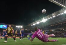 АЕК причини на Левски нещо невиждано досега от „сините“ в Европа aek levski (1)