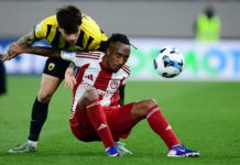 Гръцката Суперлига: Олимпиакос иска да свали АЕК от трона SuperLeague Greece Regular Season Olympiacos FC vs AEK Athens