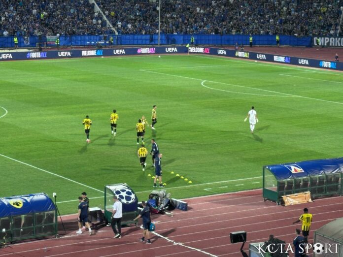 levski aek (12) levski aek (12)
