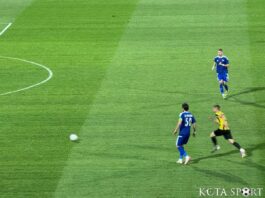 levski aek (73)