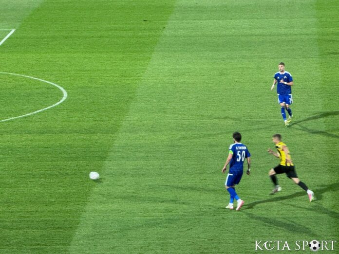 levski aek (73) levski aek (73)